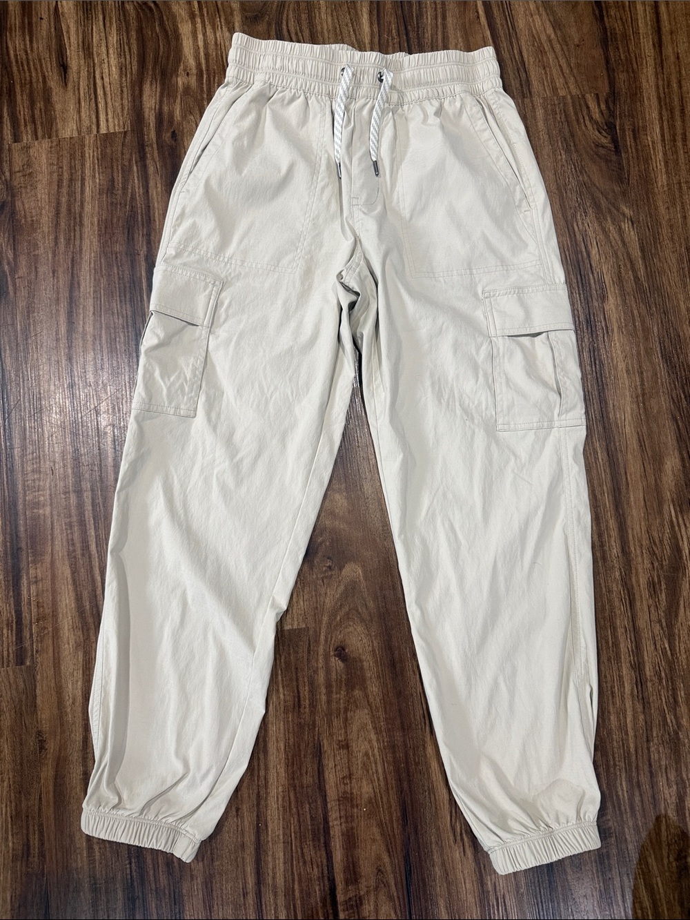 Vuori Off-White Cargo Jogger Pants